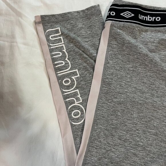 Umbro Gray White Black High Waist Athletic Workout 3/4 Leggings | Size XL - Picture 6 of 7